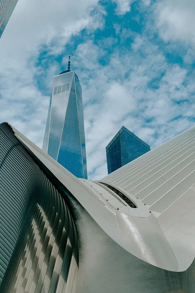 1 World Trade Centre standing behind the Oculus Station